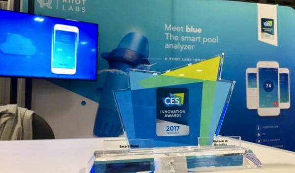 Blue by Riiot is an intelligent pool water which sends the data on your smartphone.