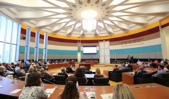 Conference on neighbouring languages in Maastricht