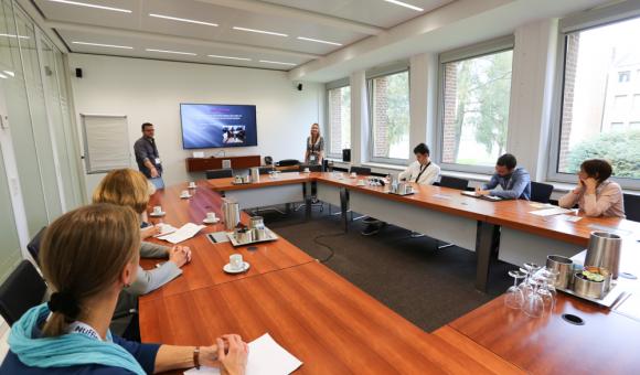Conference on neighbouring languages in Maastricht