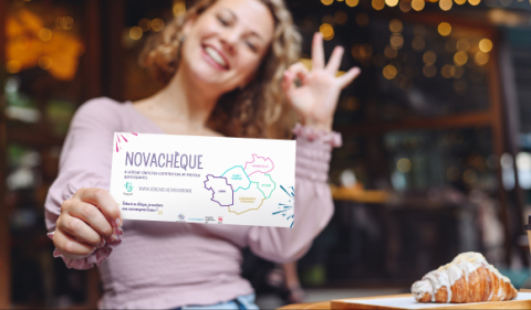 Le Novachèque est un outil pour soutenir les commerces locaux qui peut être employé par les services publics, les entreprises et les particuliers. Le Novachèque est un outil pour soutenir les commerces locaux qui peut être employé par les services publics, les entreprises et les particuliers.