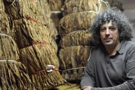 Vincent Manil is the owner and curator of the Semois Tobacco Museum in Corbion. Vincent Manil is the owner and curator of the Semois Tobacco Museum in Corbion.